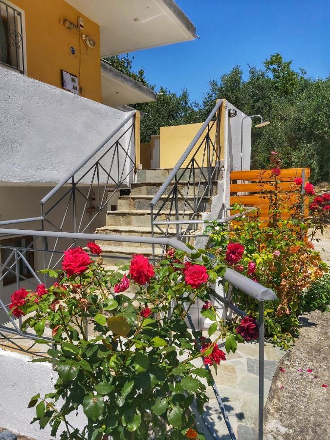 Artolithia Apartments Ríza المظهر الخارجي الصورة
