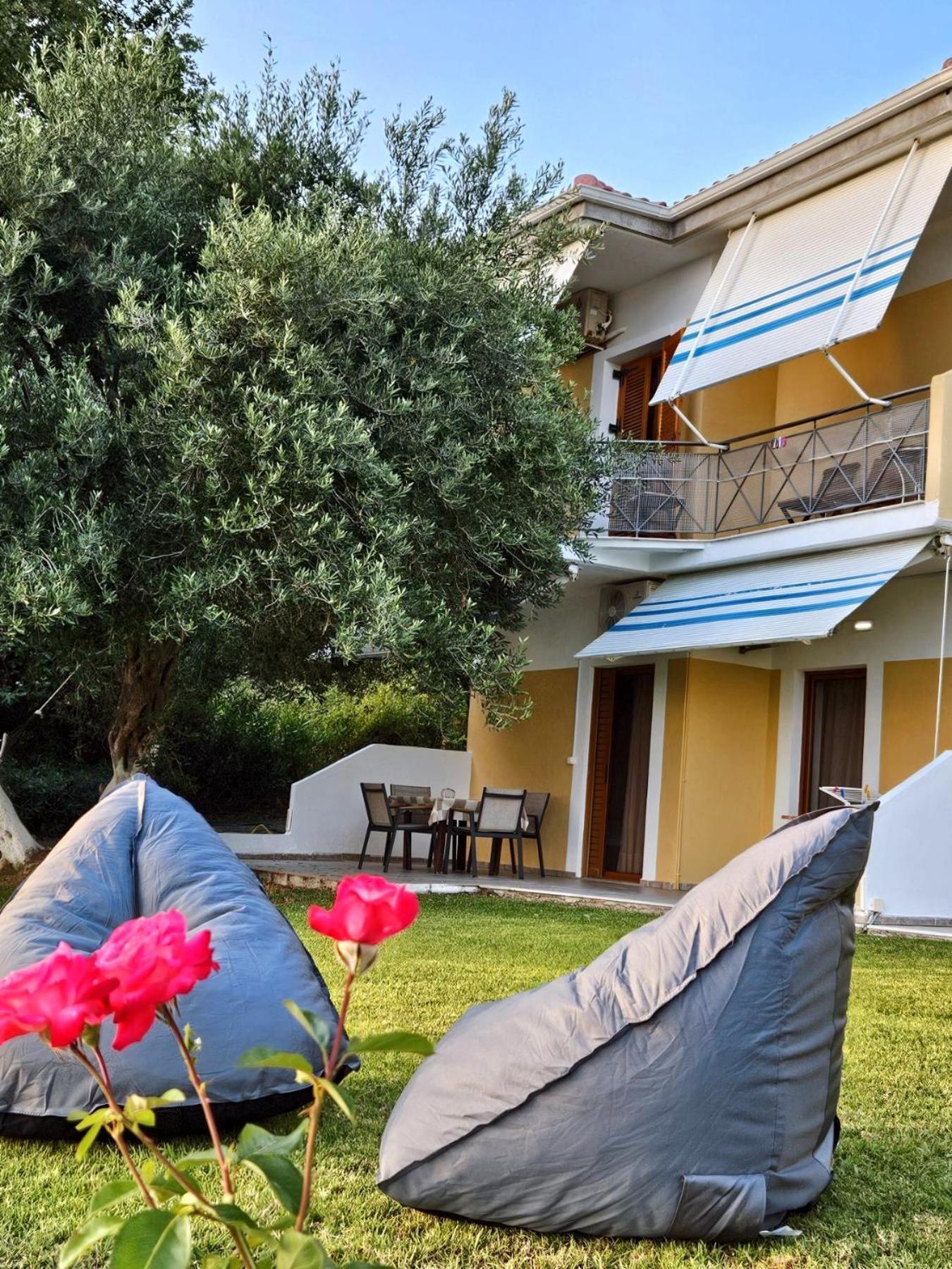 Artolithia Apartments Ríza المظهر الخارجي الصورة